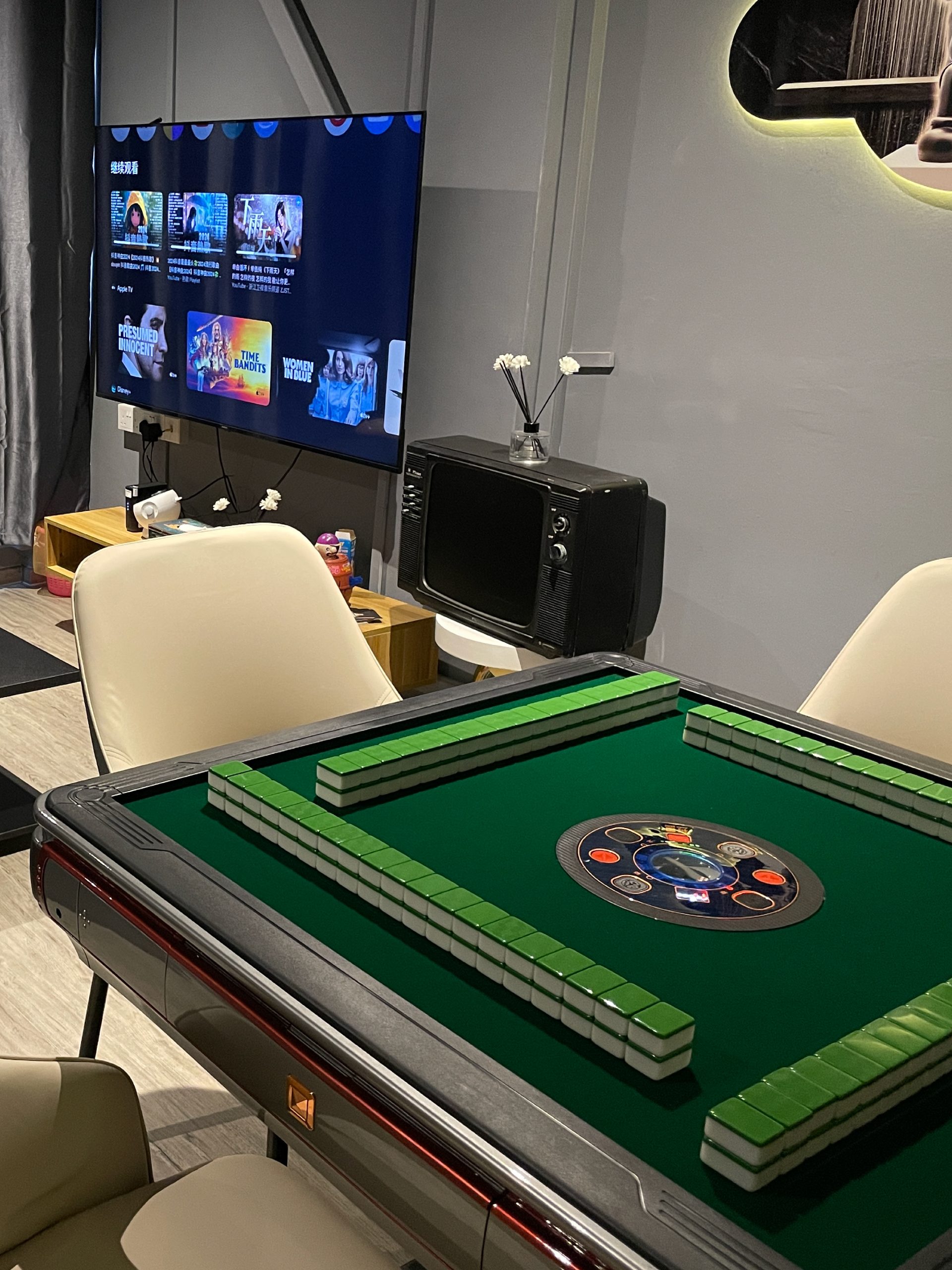 Cosmo-Place-VIP-Room-04